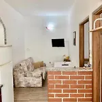 With Parking Space Srima - Vodice, - 23744 Appartamento