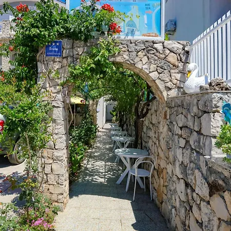 Apartamento With Parking Space Srima - Vodice, - 23744 Vodice
