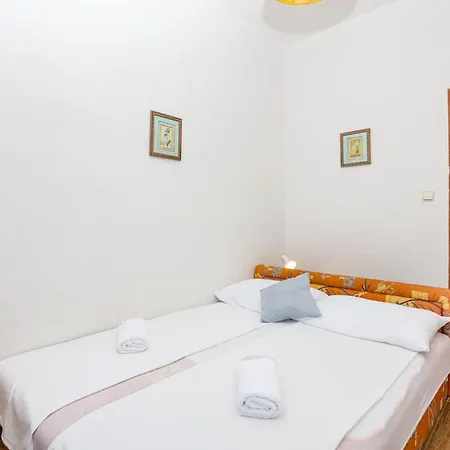 With Parking Space Srima - Vodice, - 23744 Apartamento
