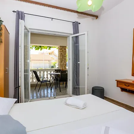 With Parking Space Srima - Vodice, - 23744 Apartamento Vodice
