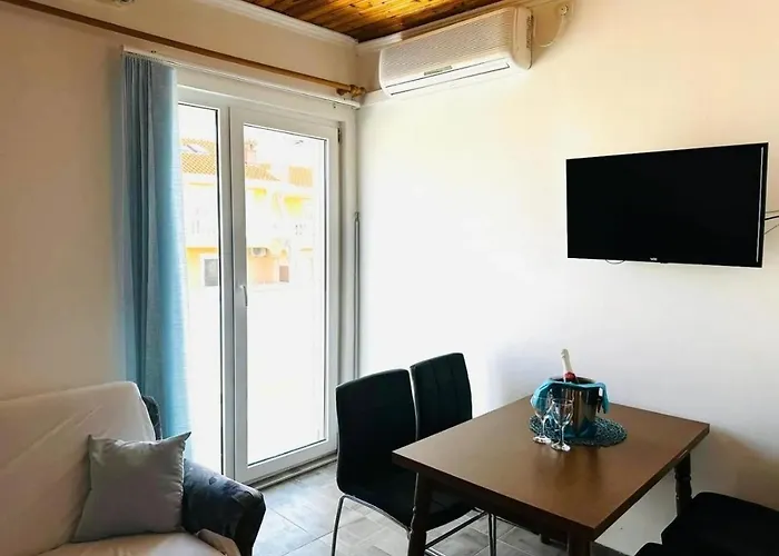 With Parking Space Srima - Vodice, - 23744 Apartamento