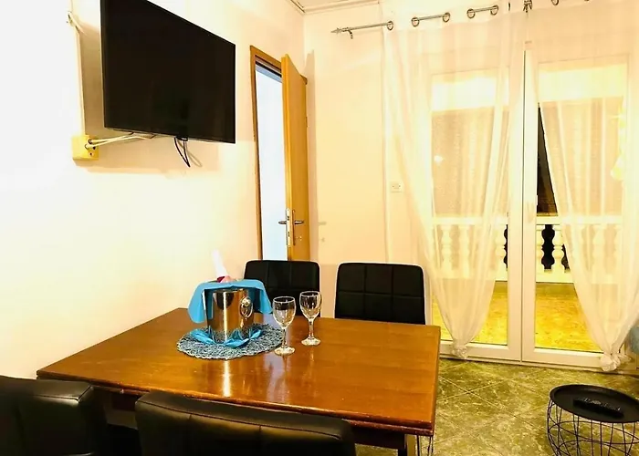 Apartamento With Parking Space Srima - Vodice, - 23744 *