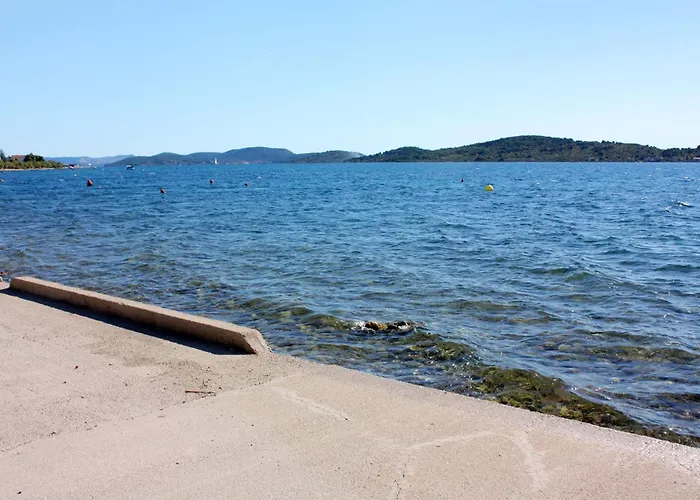 With Parking Space Srima - Vodice, - 23744 Appartamento Vodice